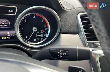 Позашляховик / Кросовер Mercedes-Benz M-Class 2015 в 