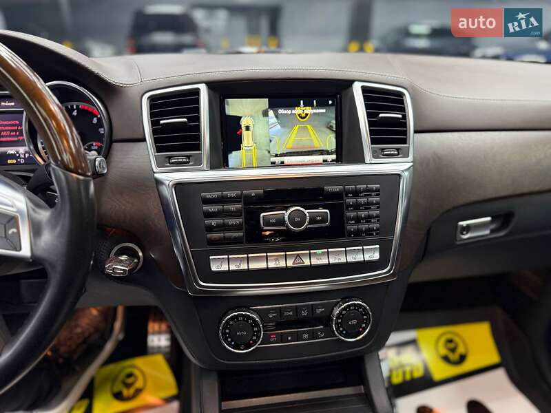 Внедорожник / Кроссовер Mercedes-Benz M-Class 2013 в Черновцах