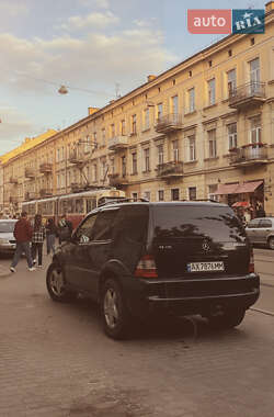 Внедорожник / Кроссовер Mercedes-Benz M-Class 2000 в Харькове