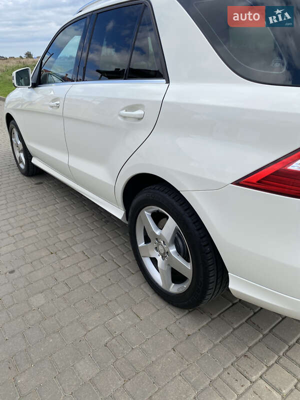 Позашляховик / Кросовер Mercedes-Benz M-Class 2013 в Одесі