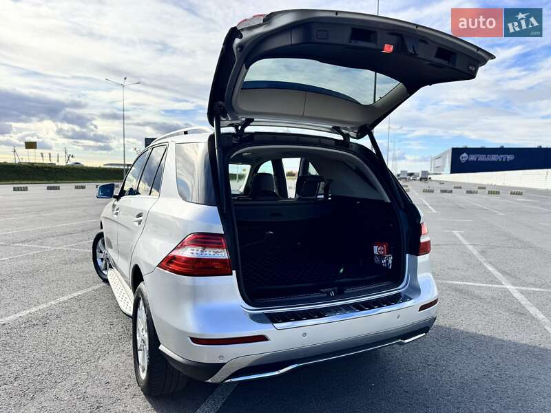 Позашляховик / Кросовер Mercedes-Benz M-Class 2013 в Львові