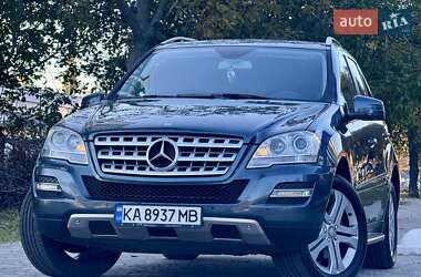 Внедорожник / Кроссовер Mercedes-Benz M-Class 2011 в Одессе