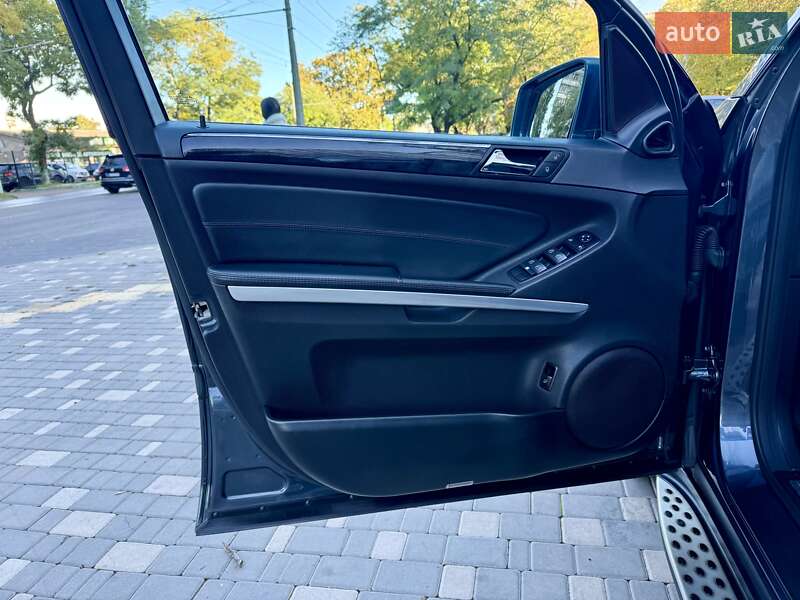 Позашляховик / Кросовер Mercedes-Benz M-Class 2011 в Одесі фото 33 Позашляховик / Кросовер Mercedes-Benz M-Class 2011 в Одесі