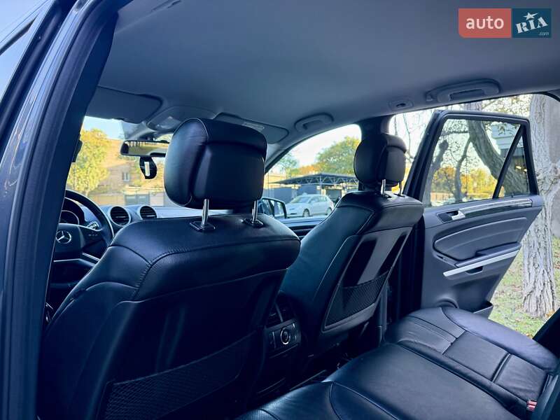 Позашляховик / Кросовер Mercedes-Benz M-Class 2011 в Одесі фото 60 Позашляховик / Кросовер Mercedes-Benz M-Class 2011 в Одесі