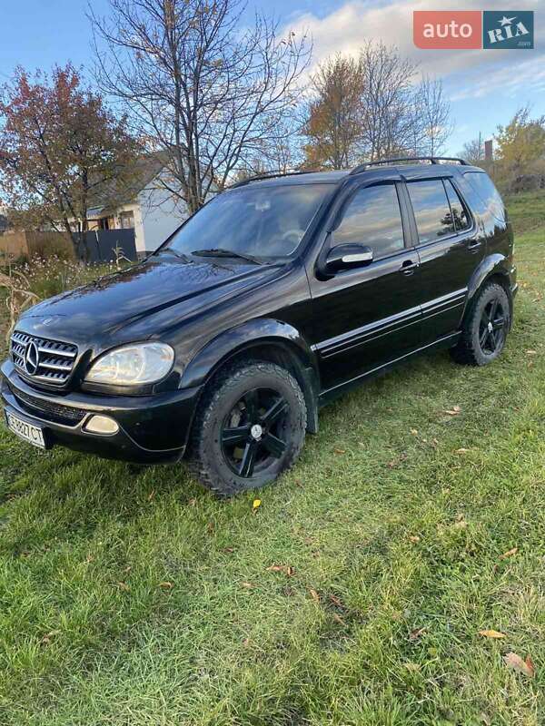 Позашляховик / Кросовер Mercedes-Benz M-Class 2004 в Чернівцях