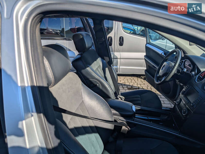 Позашляховик / Кросовер Mercedes-Benz M-Class 2005 в Чернівцях фото 6 Позашляховик / Кросовер Mercedes-Benz M-Class 2005 в Чернівцях