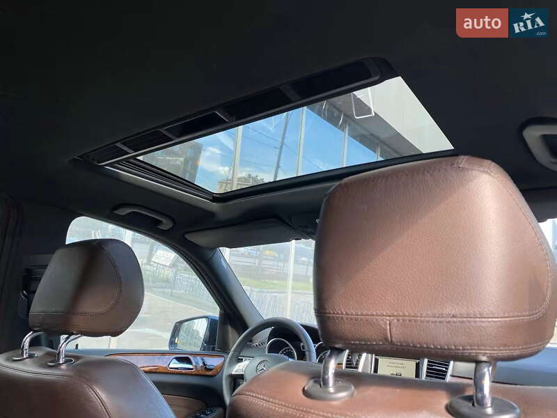 Внедорожник / Кроссовер Mercedes-Benz M-Class 2013 в Киеве