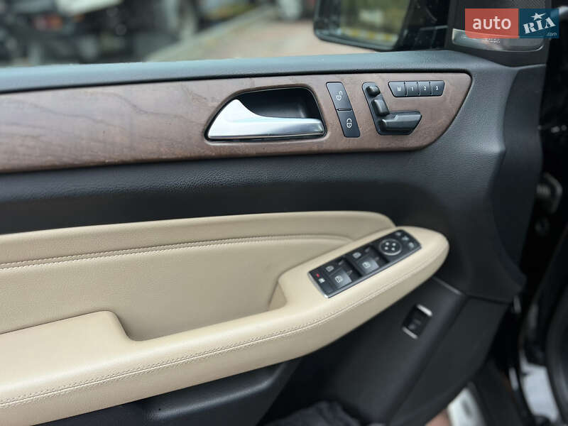 Внедорожник / Кроссовер Mercedes-Benz M-Class 2012 в Киеве фото 19 Внедорожник / Кроссовер Mercedes-Benz M-Class 2012 в Киеве