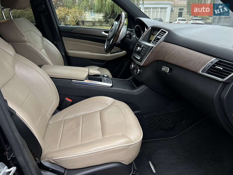 Внедорожник / Кроссовер Mercedes-Benz M-Class 2012 в Киеве фото 29 Внедорожник / Кроссовер Mercedes-Benz M-Class 2012 в Киеве