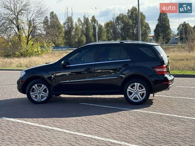 Позашляховик / Кросовер Mercedes-Benz M-Class 2009 в Дніпрі фото 3 Позашляховик / Кросовер Mercedes-Benz M-Class 2009 в Дніпрі