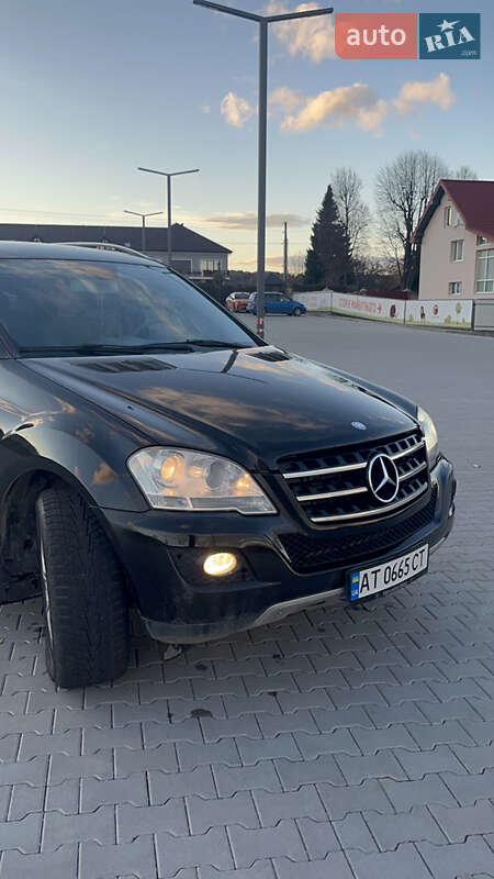 Внедорожник / Кроссовер Mercedes-Benz M-Class 2010 в Богородчанах