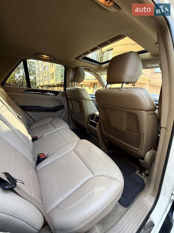 Позашляховик / Кросовер Mercedes-Benz M-Class 2013 в Рівному фото 25 Позашляховик / Кросовер Mercedes-Benz M-Class 2013 в Рівному