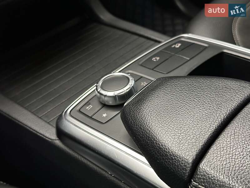 Внедорожник / Кроссовер Mercedes-Benz M-Class 2011 в Харькове