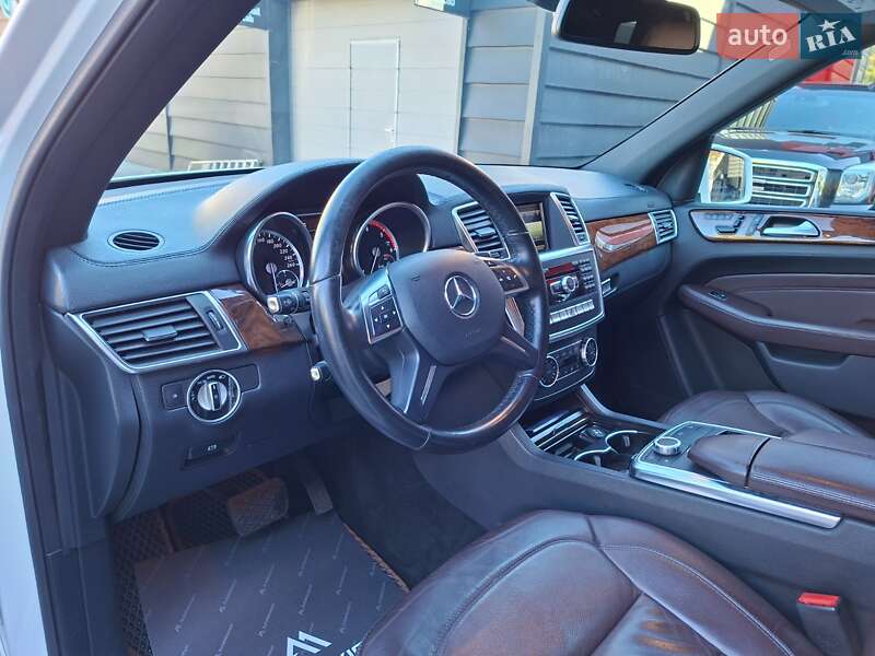 Внедорожник / Кроссовер Mercedes-Benz M-Class 2014 в Одессе фото 10 Внедорожник / Кроссовер Mercedes-Benz M-Class 2014 в Одессе