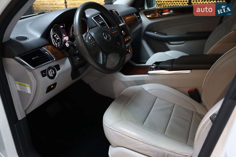 Позашляховик / Кросовер Mercedes-Benz M-Class 2013 в Луцьку фото 16 Позашляховик / Кросовер Mercedes-Benz M-Class 2013 в Луцьку