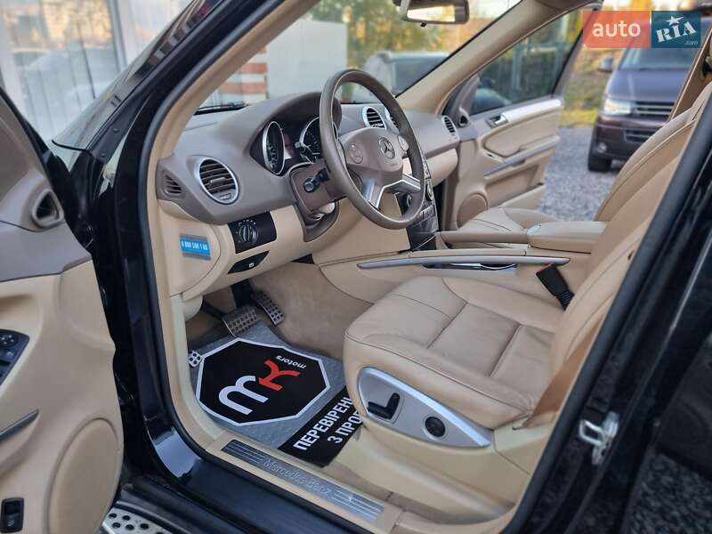 Внедорожник / Кроссовер Mercedes-Benz M-Class 2010 в Киеве