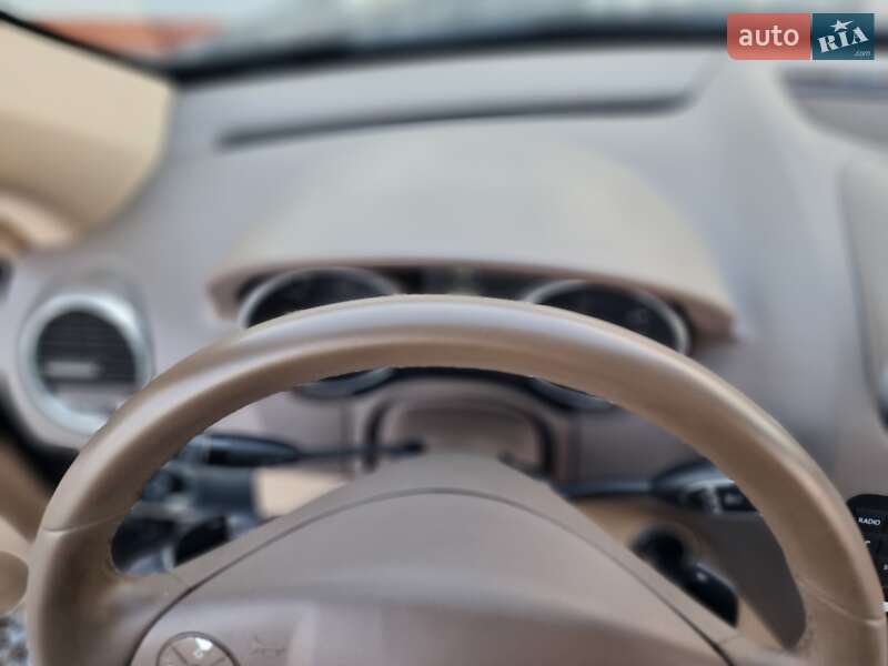 Внедорожник / Кроссовер Mercedes-Benz M-Class 2010 в Киеве