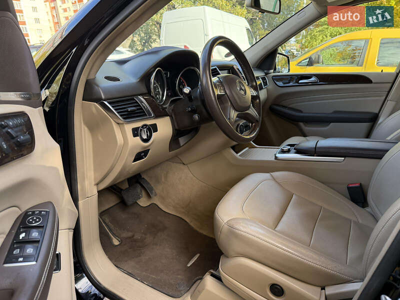 Позашляховик / Кросовер Mercedes-Benz M-Class 2015 в Хмельницькому фото 9 Позашляховик / Кросовер Mercedes-Benz M-Class 2015 в Хмельницькому