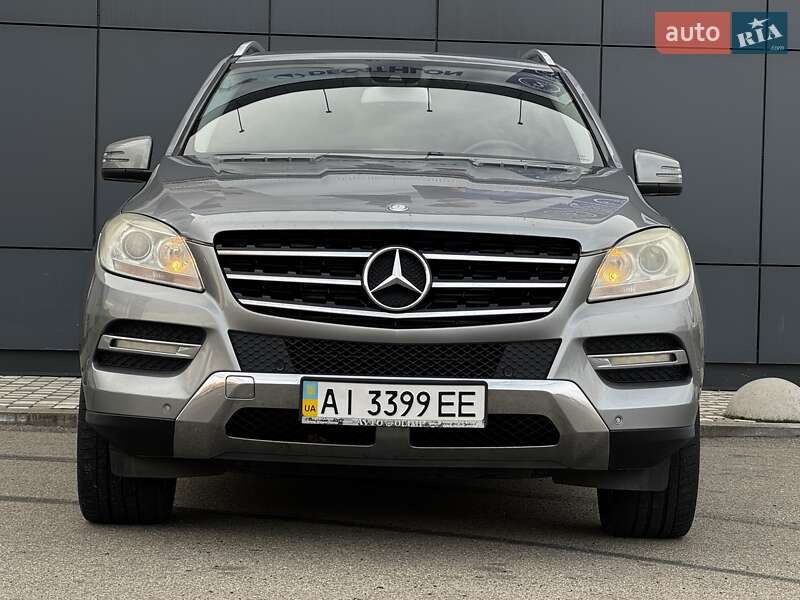 Внедорожник / Кроссовер Mercedes-Benz M-Class 2011 в Киеве