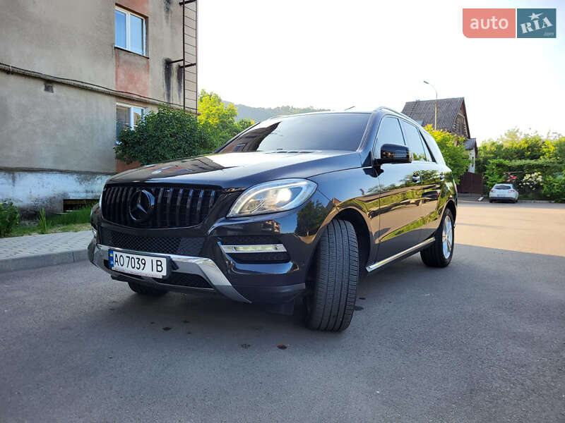 Внедорожник / Кроссовер Mercedes-Benz M-Class 2015 в Ужгороде фото 20 Внедорожник / Кроссовер Mercedes-Benz M-Class 2015 в Ужгороде