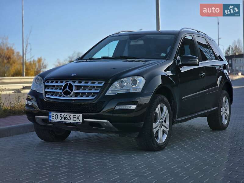 Позашляховик / Кросовер Mercedes-Benz M-Class 2010 в Тернополі