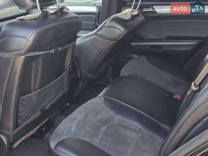 Позашляховик / Кросовер Mercedes-Benz M-Class 2010 в Тернополі
