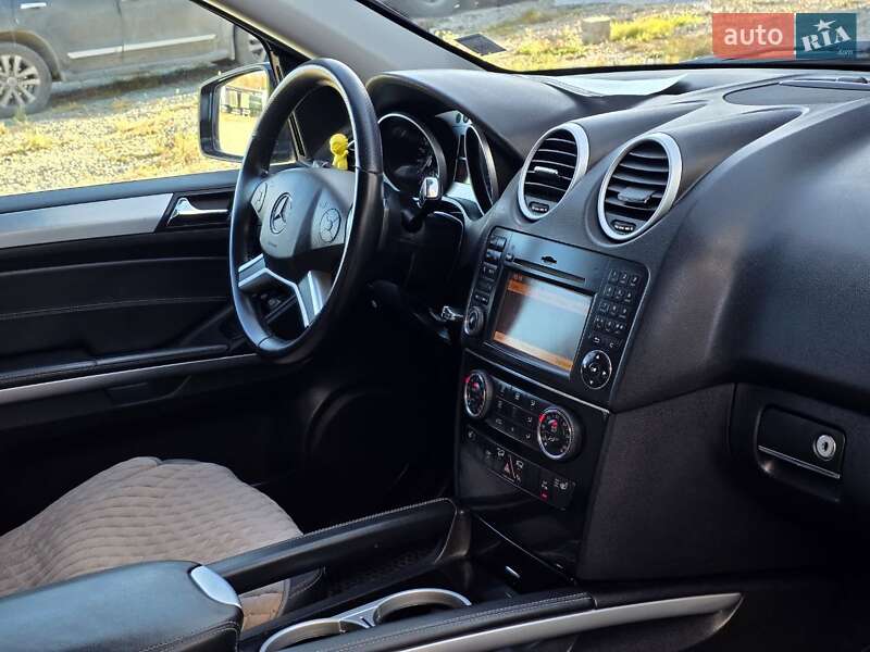 Позашляховик / Кросовер Mercedes-Benz M-Class 2010 в Тернополі