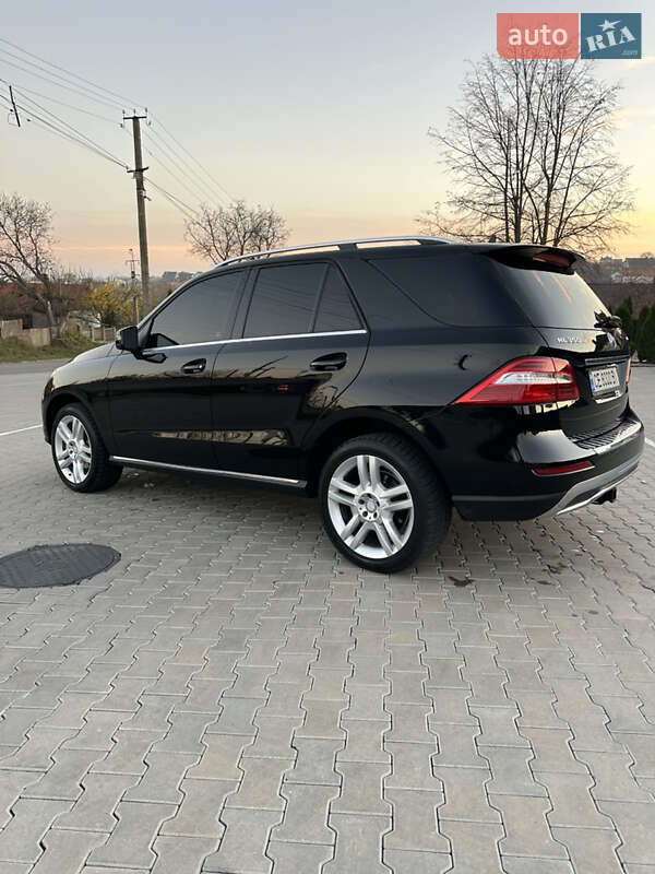 Внедорожник / Кроссовер Mercedes-Benz M-Class 2013 в Черновцах