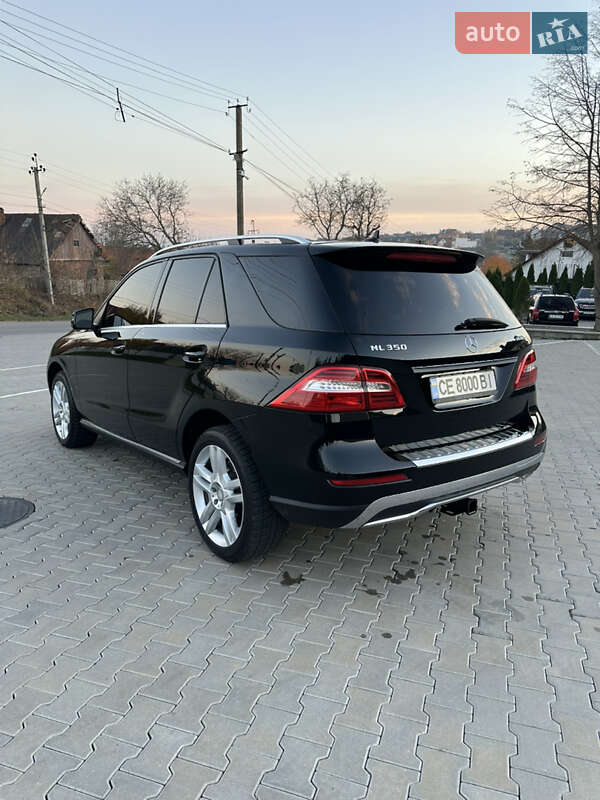 Внедорожник / Кроссовер Mercedes-Benz M-Class 2013 в Черновцах