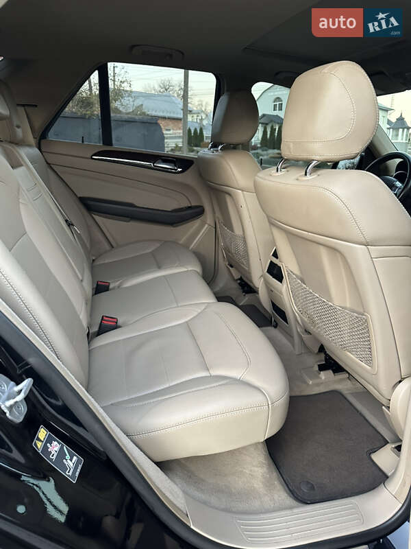 Внедорожник / Кроссовер Mercedes-Benz M-Class 2013 в Черновцах