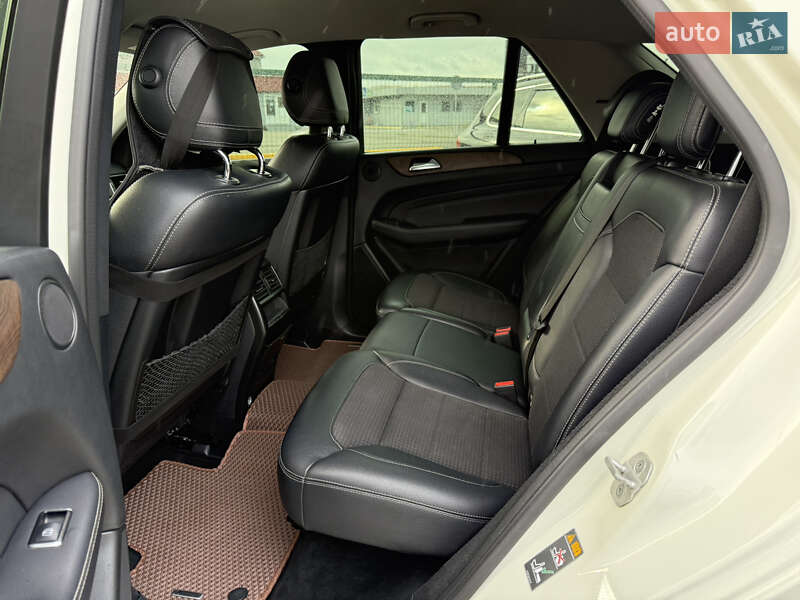 Внедорожник / Кроссовер Mercedes-Benz M-Class 2013 в Киеве