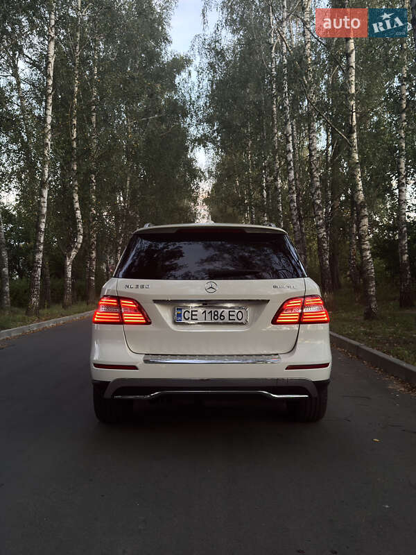 Внедорожник / Кроссовер Mercedes-Benz M-Class 2012 в Черновцах