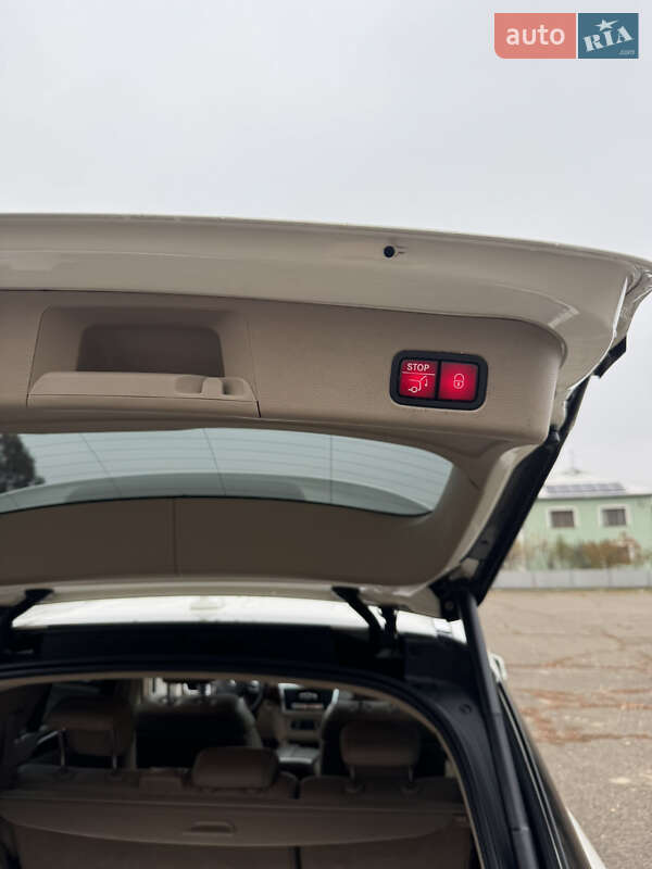 Внедорожник / Кроссовер Mercedes-Benz M-Class 2012 в Черновцах