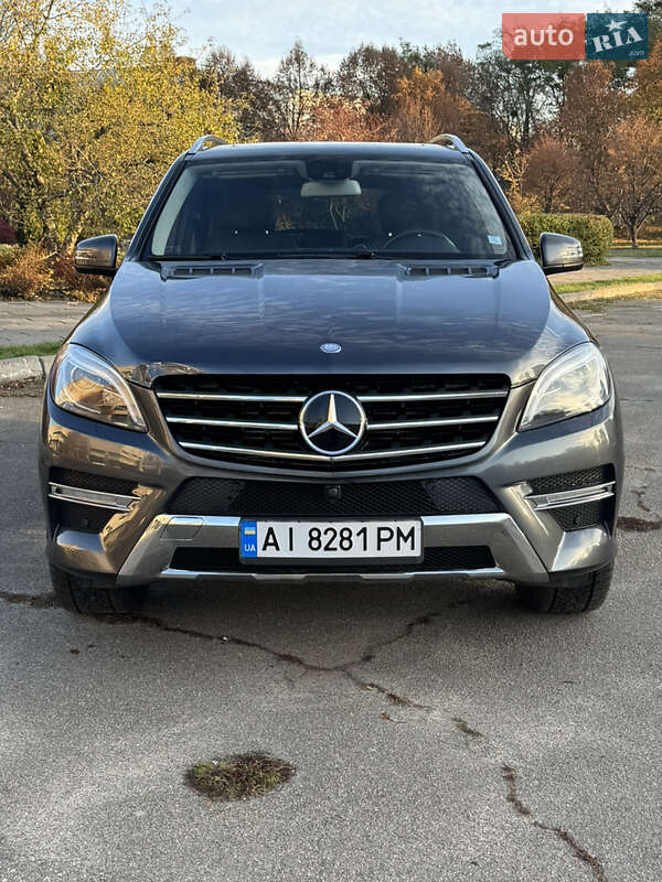 Внедорожник / Кроссовер Mercedes-Benz M-Class 2012 в Киеве