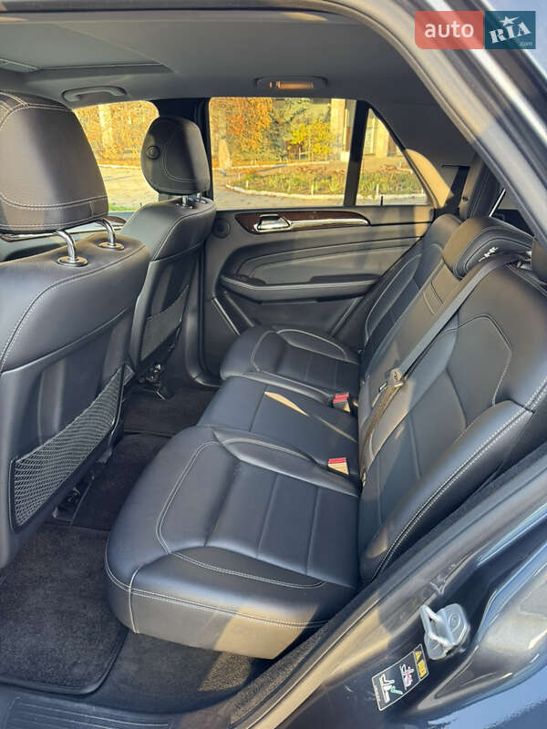 Внедорожник / Кроссовер Mercedes-Benz M-Class 2012 в Киеве