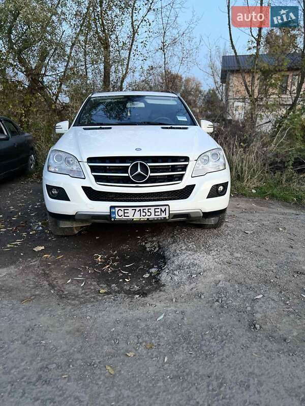Позашляховик / Кросовер Mercedes-Benz M-Class 2010 в Чернівцях фото 4 Позашляховик / Кросовер Mercedes-Benz M-Class 2010 в Чернівцях