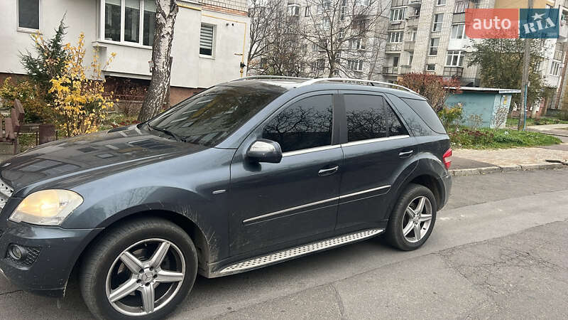 Внедорожник / Кроссовер Mercedes-Benz M-Class 2010 в Трускавце фото 3 Внедорожник / Кроссовер Mercedes-Benz M-Class 2010 в Трускавце