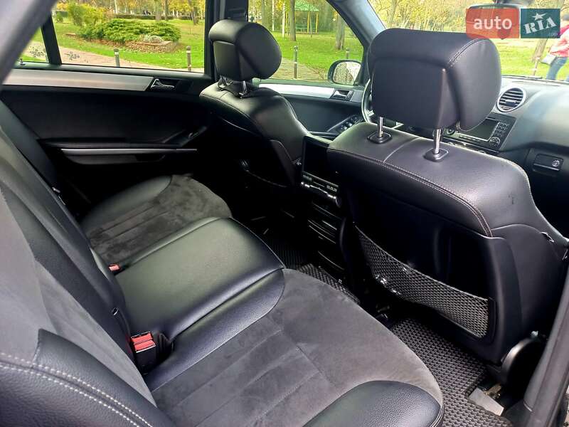 Внедорожник / Кроссовер Mercedes-Benz M-Class 2007 в Черноморске