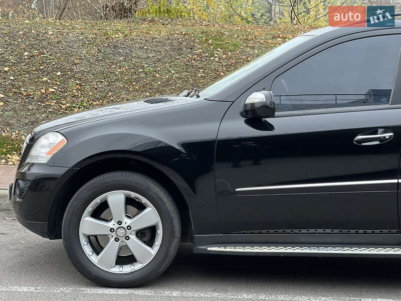 Внедорожник / Кроссовер Mercedes-Benz M-Class 2008 в Киеве