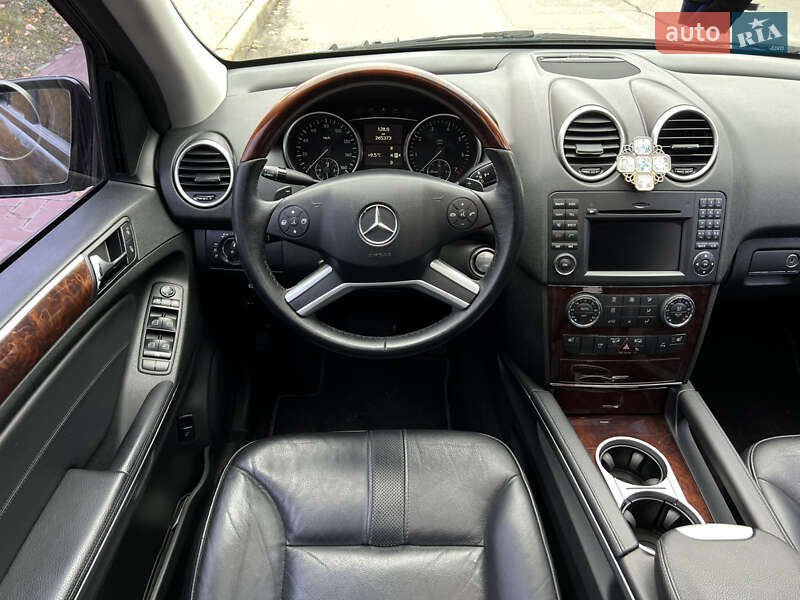 Внедорожник / Кроссовер Mercedes-Benz M-Class 2008 в Киеве