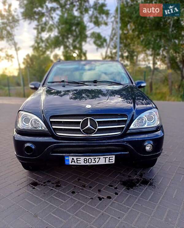 Внедорожник / Кроссовер Mercedes-Benz M-Class 2002 в Днепре фото 3 Внедорожник / Кроссовер Mercedes-Benz M-Class 2002 в Днепре