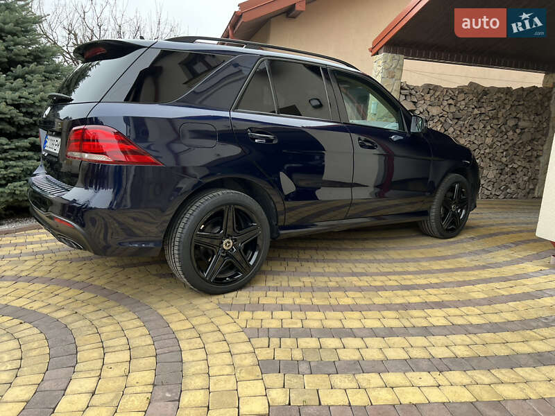 Позашляховик / Кросовер Mercedes-Benz M-Class 2015 в Львові