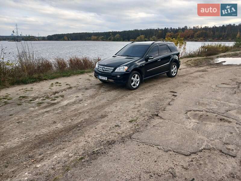 Внедорожник / Кроссовер Mercedes-Benz M-Class 2008 в Киеве