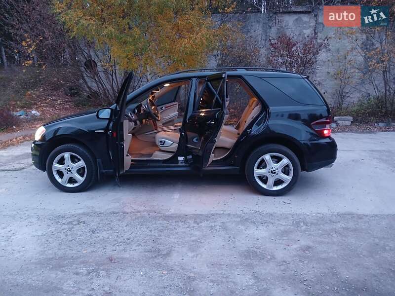 Внедорожник / Кроссовер Mercedes-Benz M-Class 2008 в Киеве