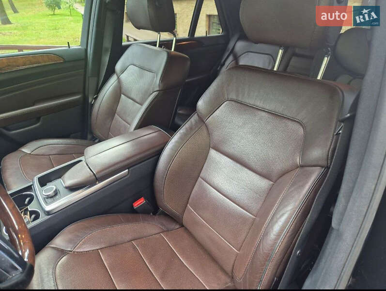 Позашляховик / Кросовер Mercedes-Benz M-Class 2012 в Києві