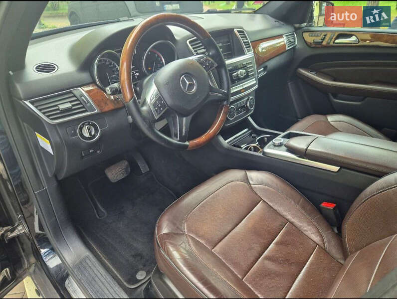 Позашляховик / Кросовер Mercedes-Benz M-Class 2012 в Києві