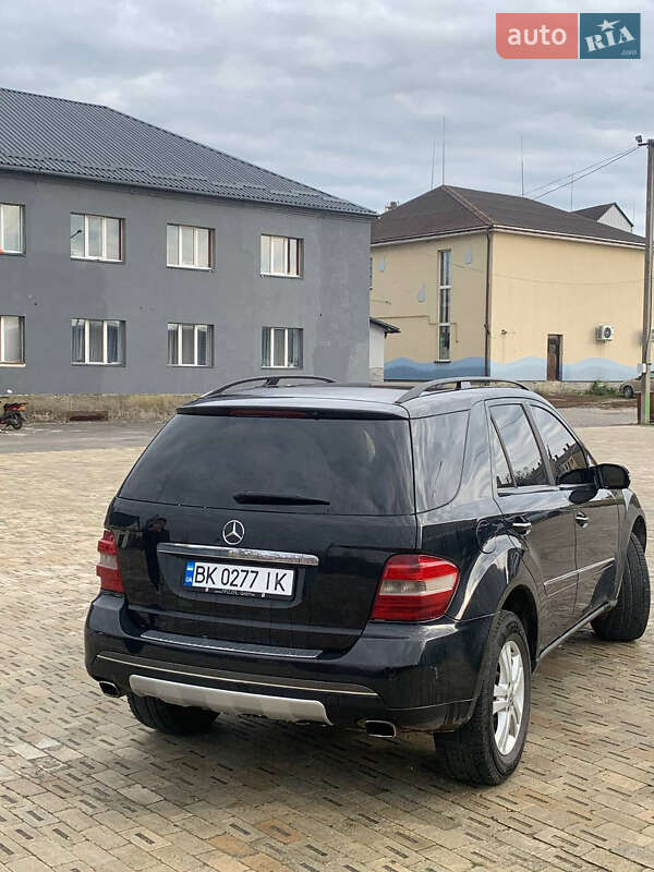 Позашляховик / Кросовер Mercedes-Benz M-Class 2006 в Рокитному фото 5 Позашляховик / Кросовер Mercedes-Benz M-Class 2006 в Рокитному