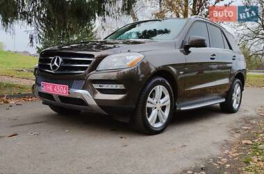 Позашляховик / Кросовер Mercedes-Benz M-Class 2012 в Дубні