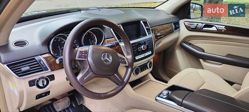 Позашляховик / Кросовер Mercedes-Benz M-Class 2012 в Дубні фото 38 Позашляховик / Кросовер Mercedes-Benz M-Class 2012 в Дубні