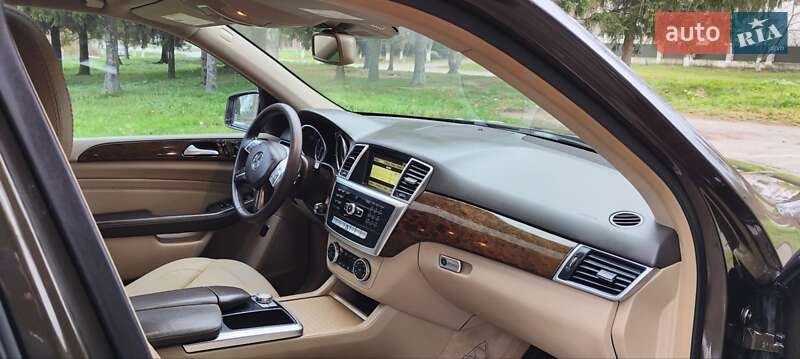 Позашляховик / Кросовер Mercedes-Benz M-Class 2012 в Дубні фото 46 Позашляховик / Кросовер Mercedes-Benz M-Class 2012 в Дубні